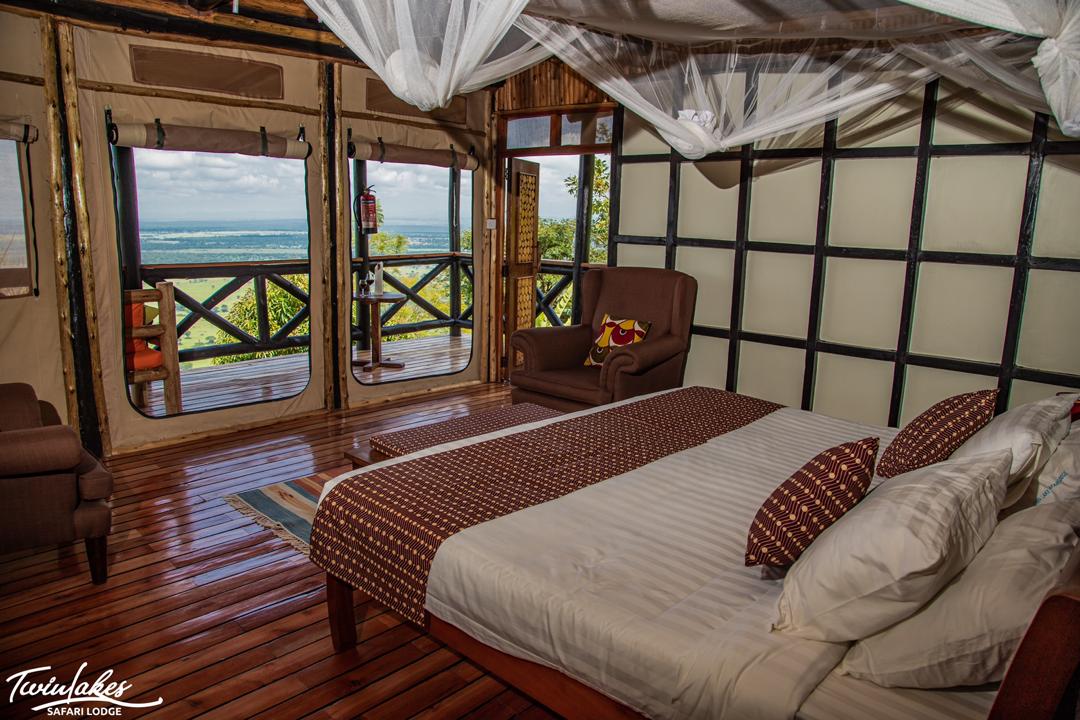 Twin Lakes Safari Lodge room
